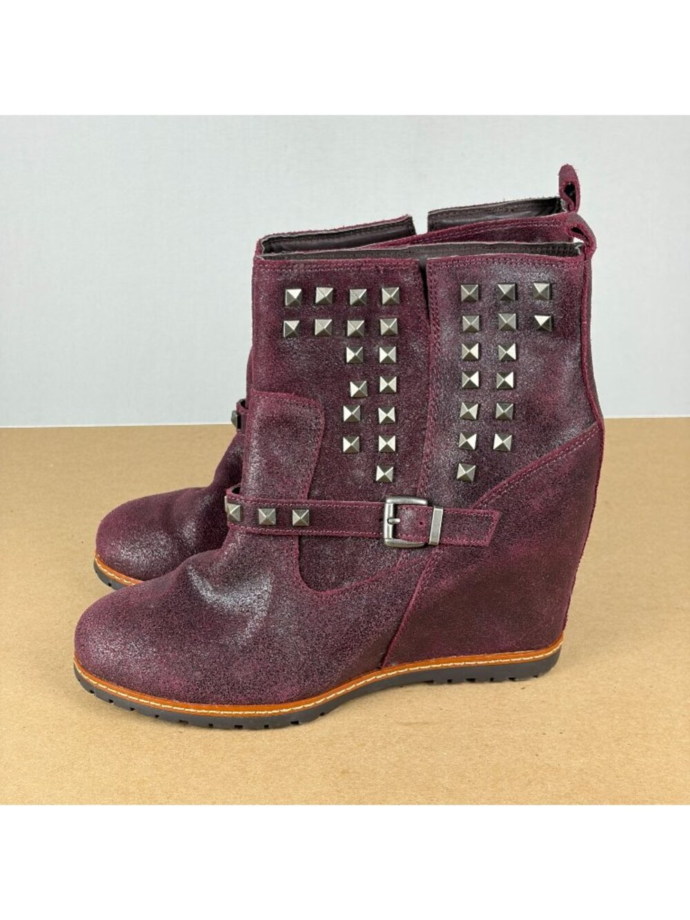 Skechers SKCH+3 Leather Studded Hidden Wedge Boots Womens 9.5 Burgundy Pull On